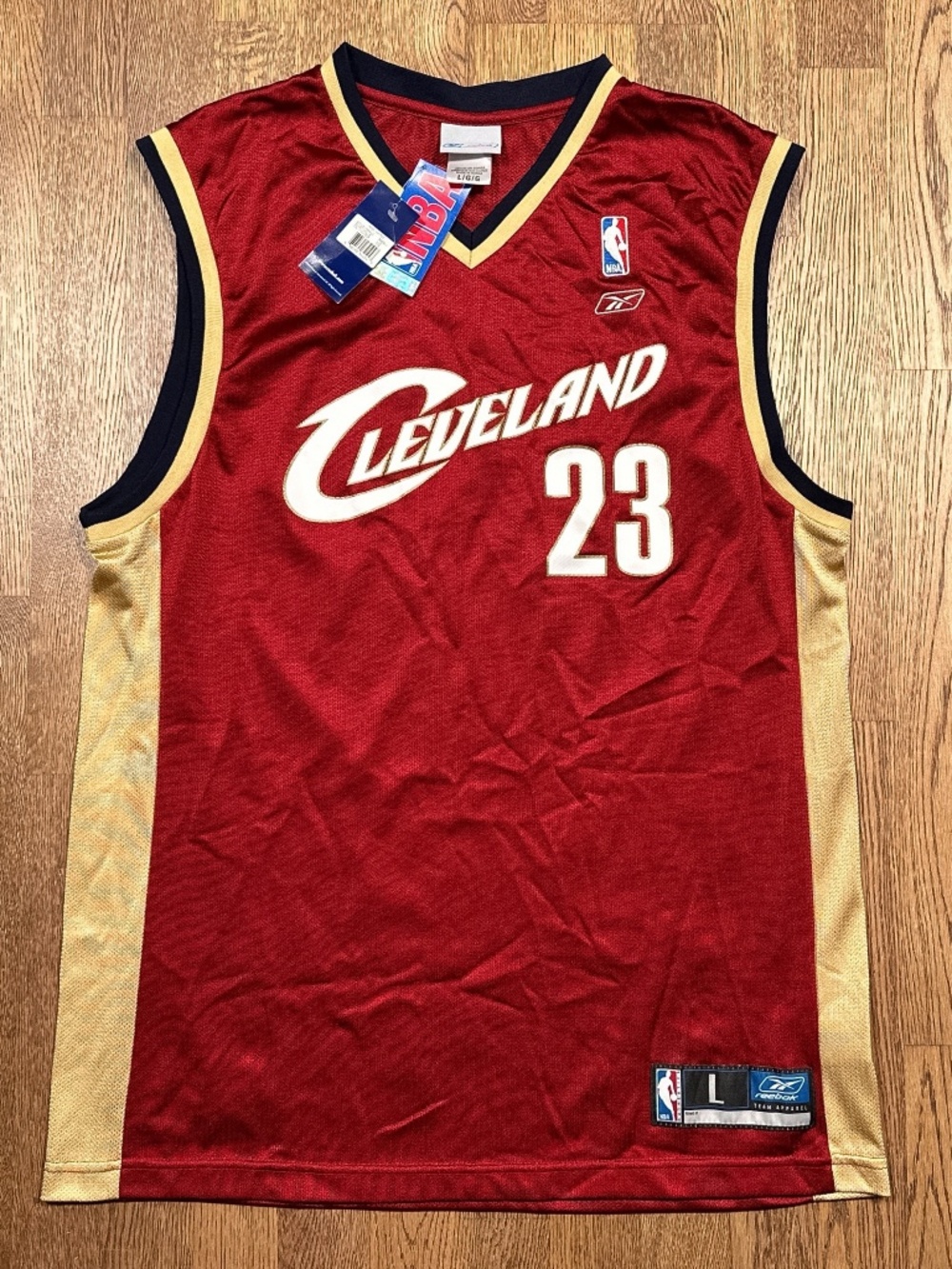 NWT Vintage Y2K Reebok Cleveland Cavaliers LeBron James Red Away Jersey Mens L